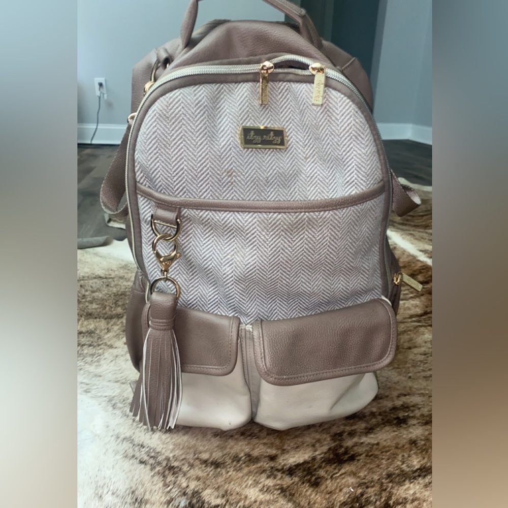Itzy ritzy diaper bag